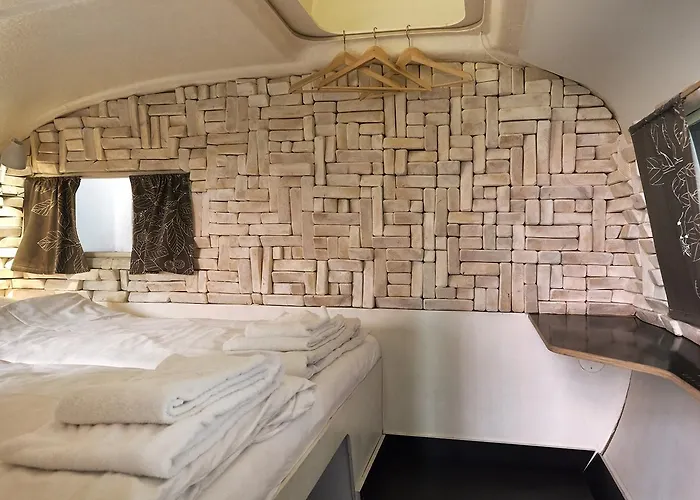 Huettenpalast ברלין