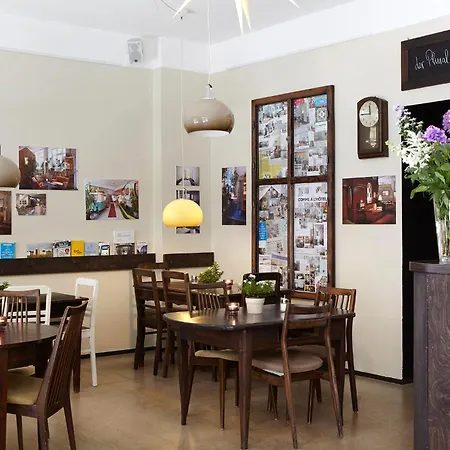 Huettenpalast Hotel 2*