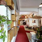 Huettenpalast 3*